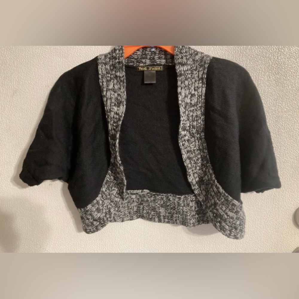 Red Paint size S crop top open front sweater y2k